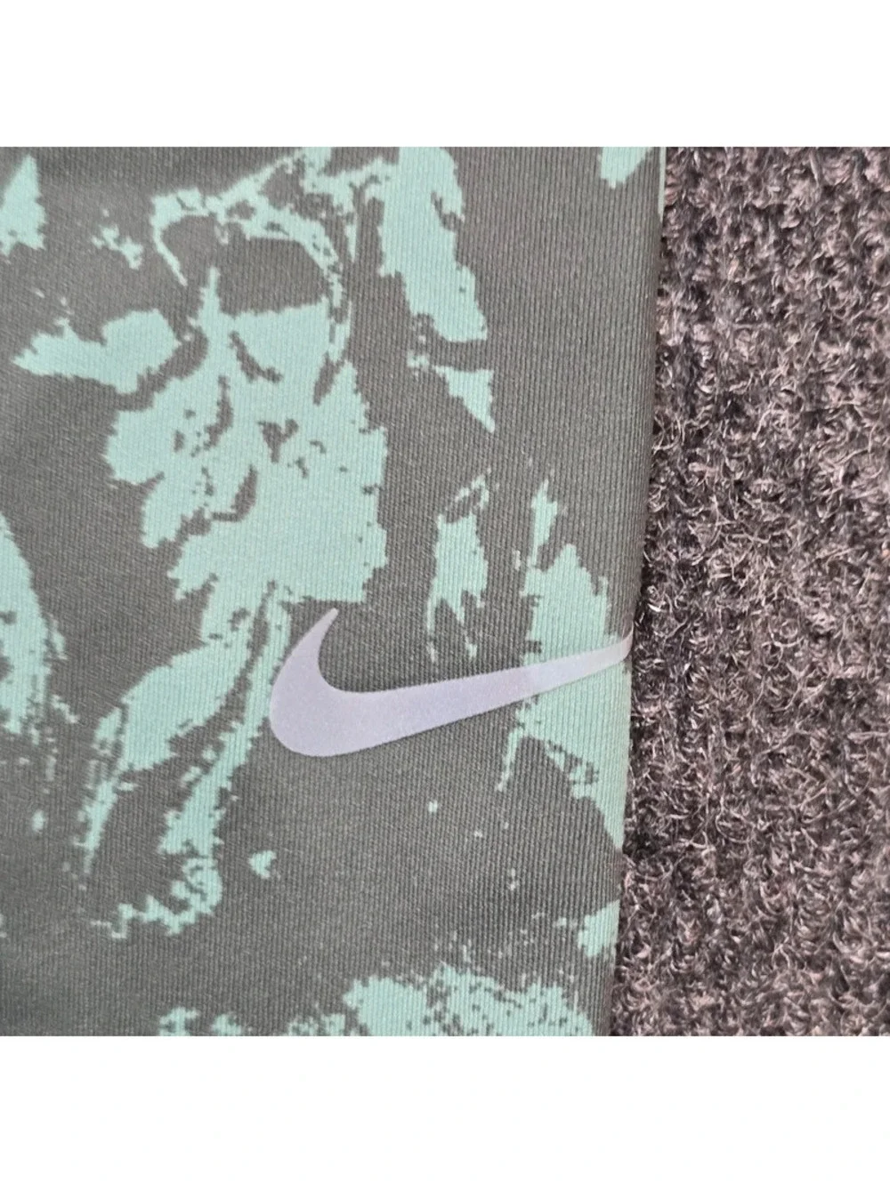 Nike One Dri-Fit Leggings Medium M Green Tie Dye Abstract Floral High Waisted